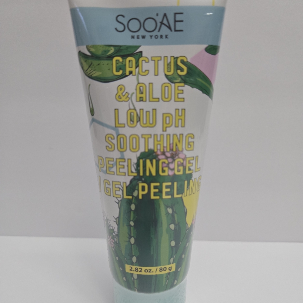Cactus & Aloe Soothing Peeling Gel - Green